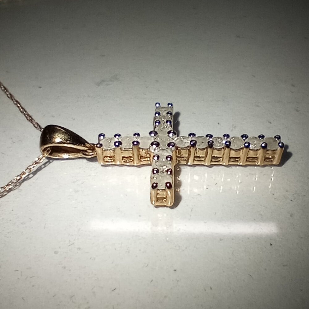10Kt Yellow Gold 1/2-Carat Diamond Cross Pendant with Chain - Picture 3 of 4